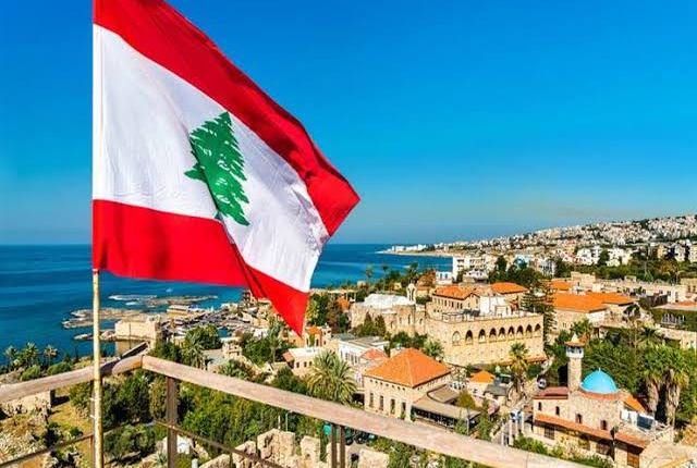 الحكومة اللبنانية تعلن إفلاس البلاد. حدث يصدم جميع المواطنين